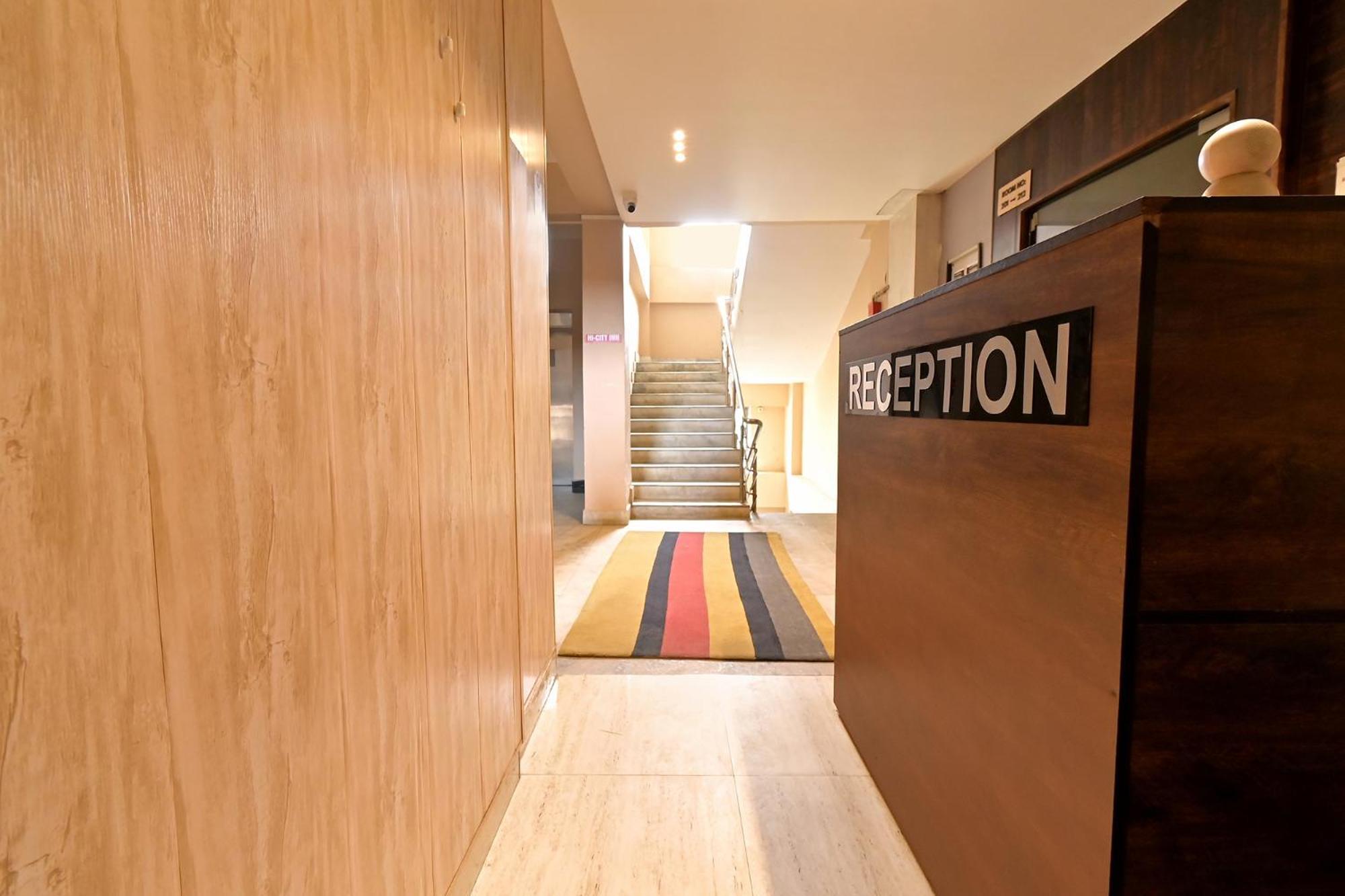 Fabhotel Penthouse - A K Dev Road Ґувахаті Екстер'єр фото